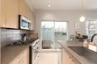 5 278 CAMATA STREET - thumbnail 9