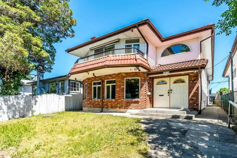 6074 SHERBROOKE STREET - photo 1 of 40