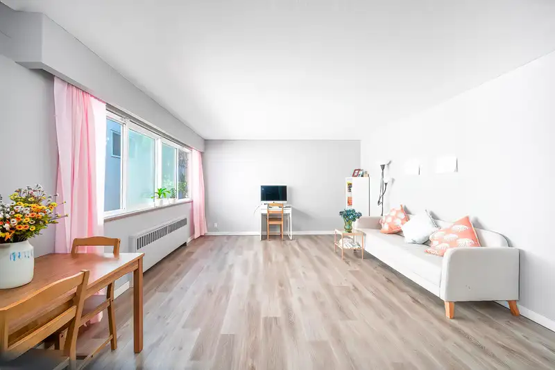 108 8622 SELKIRK STREET - photo 2 of 17