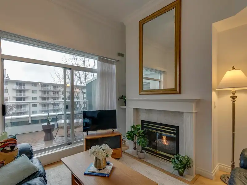 414 128 W 8TH STREET - photo 2 of 24