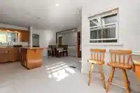 3752 HARWOOD CRESCENT - thumbnail 8