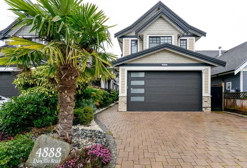 4888 DUNCLIFFE ROAD - photo 1 of 40