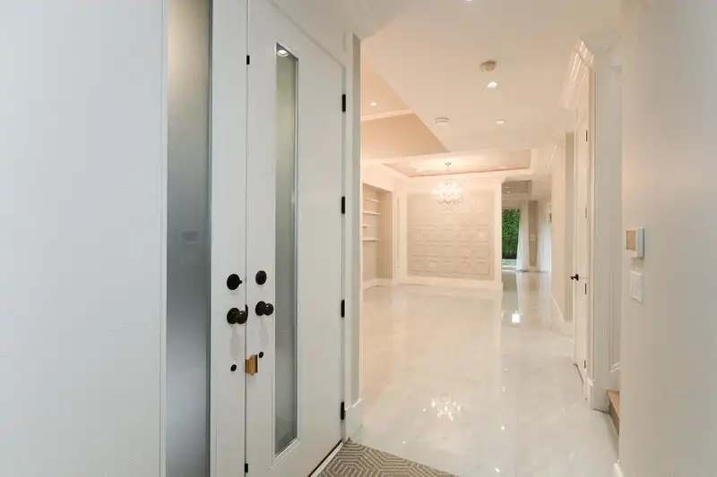 4888 DUNCLIFFE ROAD - photo 4 of 40