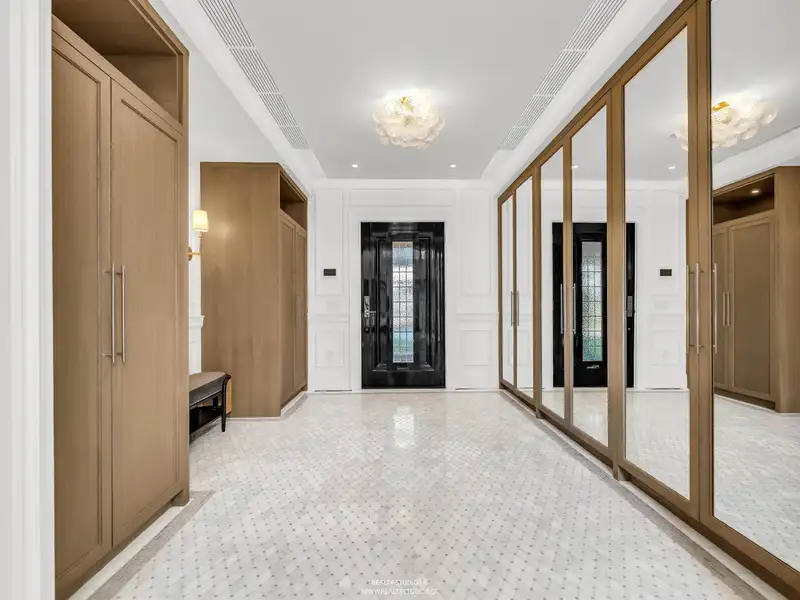2050 SW MARINE DRIVE - photo 4 of 40