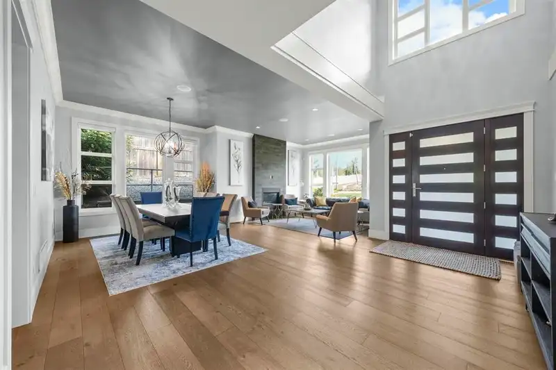 17585 ABBEY DRIVE - photo 4 of 40