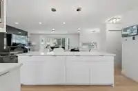 14348 GLADSTONE DRIVE - thumbnail 2