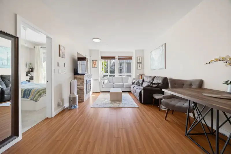 304 225 FRANCIS WAY - photo 3 of 23