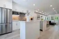 2880 E KENT AVENUE SOUTH - thumbnail 11