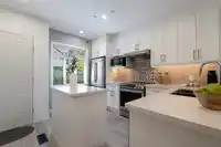 2880 E KENT AVENUE SOUTH - thumbnail 10