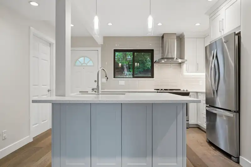 932 BLACKSTOCK ROAD - photo 3 of 25