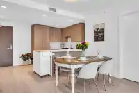 305 2707 LIBRARY LANE - thumbnail 3