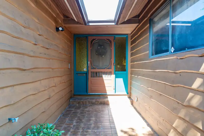 19725 50A AVENUE - photo 4 of 31