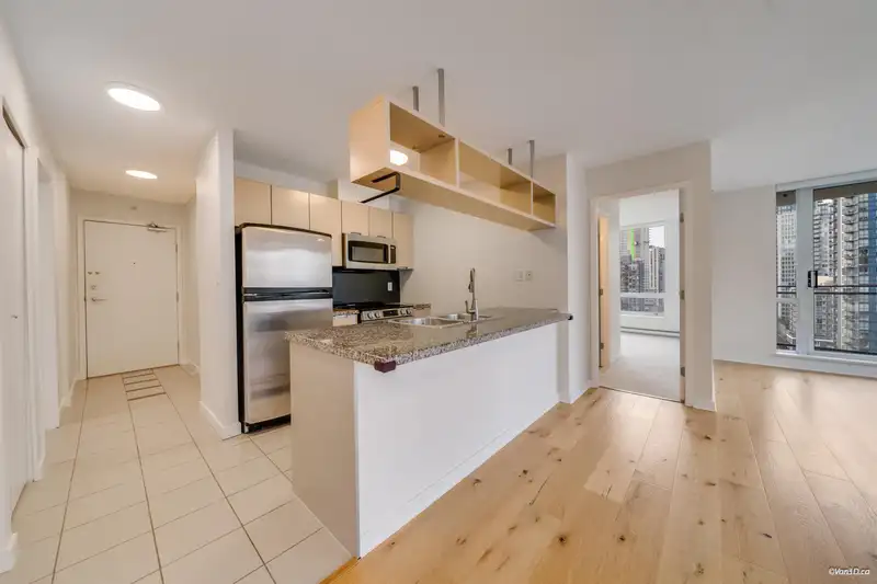 1710 1082 SEYMOUR STREET - photo 3 of 27