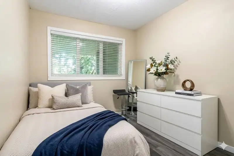 104 2700 MCCALLUM ROAD - photo 3 of 22
