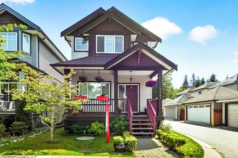 24282 101A AVENUE - photo 2 of 40