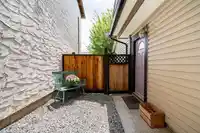 124 SPRINGFIELD DRIVE - thumbnail 3