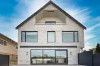 2 2425 KITCHENER STREET - thumbnail 3