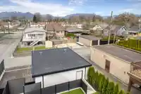 2 2425 KITCHENER STREET - thumbnail 31