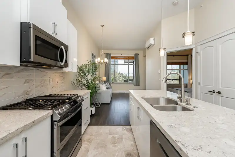 601 8558 202B STREET - photo 1 of 40