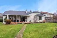 4545 220 STREET - thumbnail 2