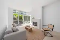 102 6080 IONA DRIVE - thumbnail 1