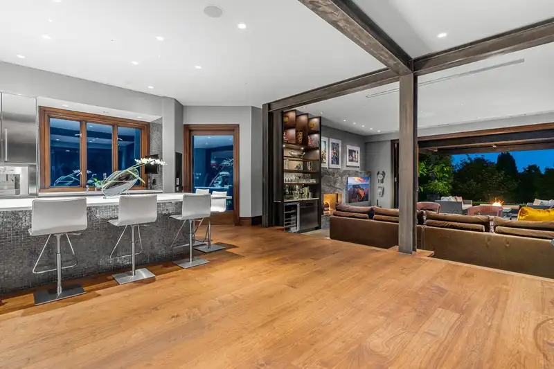 2870 SW MARINE DRIVE - photo 4 of 40