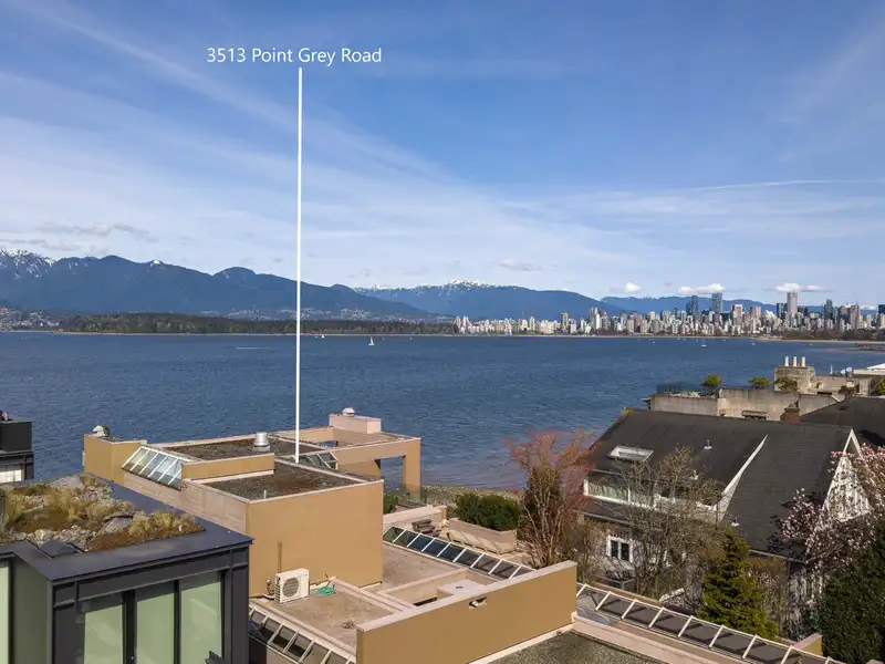 3513 POINT GREY ROAD - photo 4 of 40