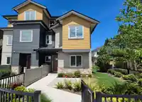 110 8233 WILLIAMS ROAD - thumbnail 1