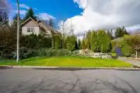 9833 182 STREET - thumbnail 4