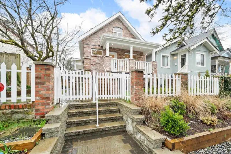 1161 KEEFER STREET - photo 1 of 32