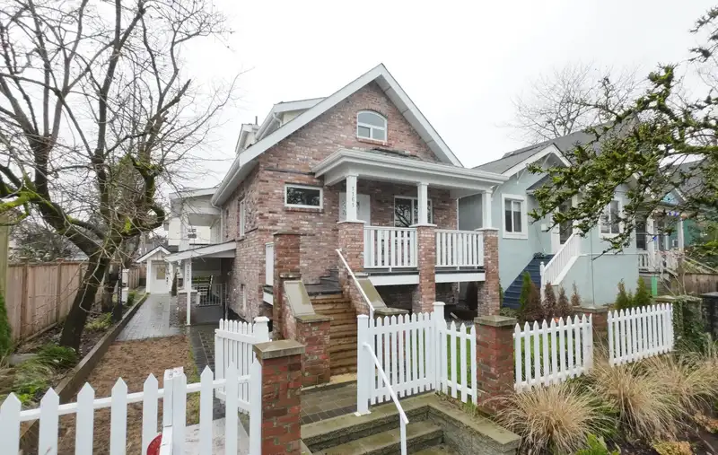 1161 KEEFER STREET - photo 2 of 32