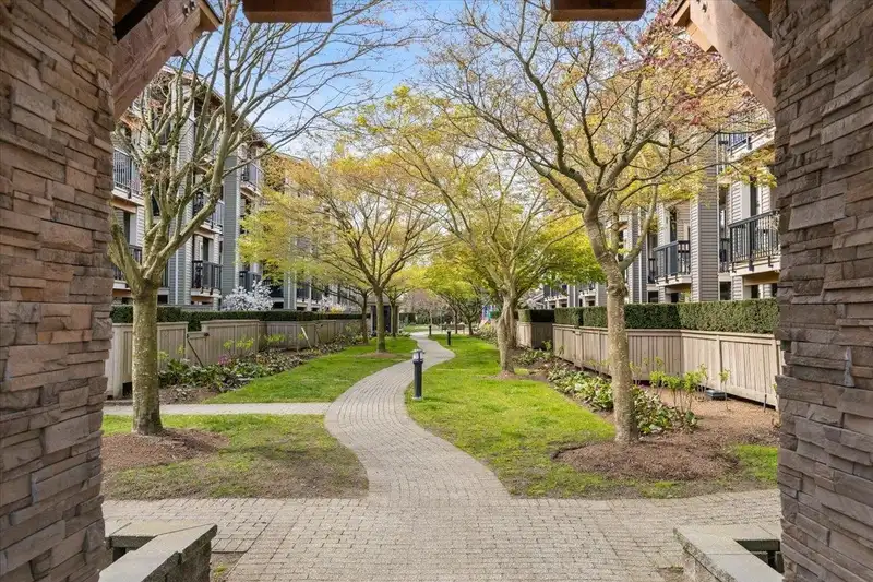 304 21009 56 AVENUE - photo 3 of 40