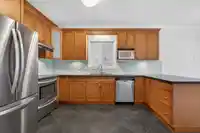 5251 CHESHAM AVENUE - thumbnail 9