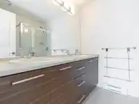 64 7938 209 STREET - thumbnail 10