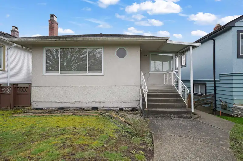2616 VENABLES STREET - photo 1 of 10