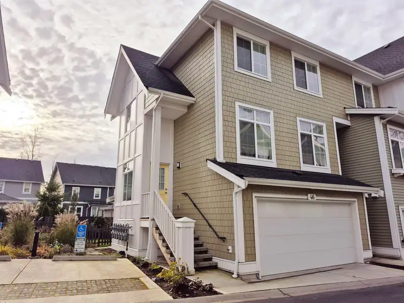 46 20180 84 AVENUE - photo 1 of 34