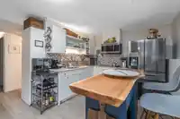 24128 HILL AVENUE - thumbnail 25