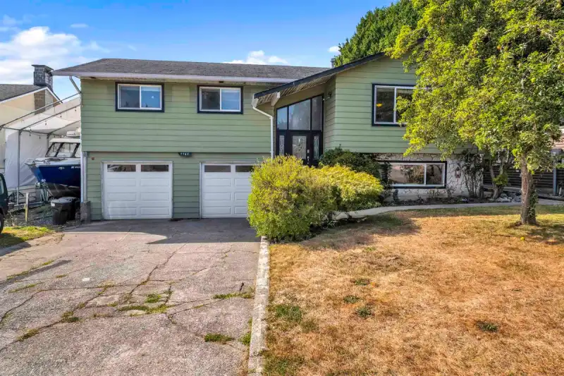 7765 114A STREET - photo 1 of 40