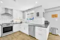 7765 114A STREET - thumbnail 10