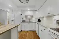 102 1176 FALCON DRIVE - thumbnail 13