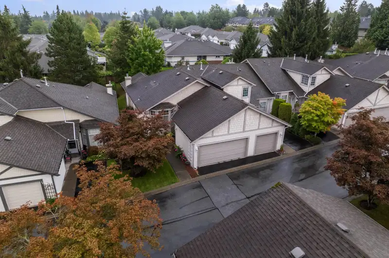 72 9012 WALNUT GROVE DRIVE - photo 2 of 35