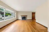 11530 95A AVENUE - thumbnail 2