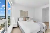 1106 1500 MARTIN STREET - thumbnail 18