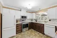 22759 BALABANIAN CIRCLE - thumbnail 8