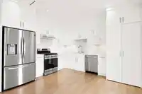 3128 KINGS AVENUE - thumbnail 2