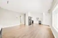 3128 KINGS AVENUE - thumbnail 5