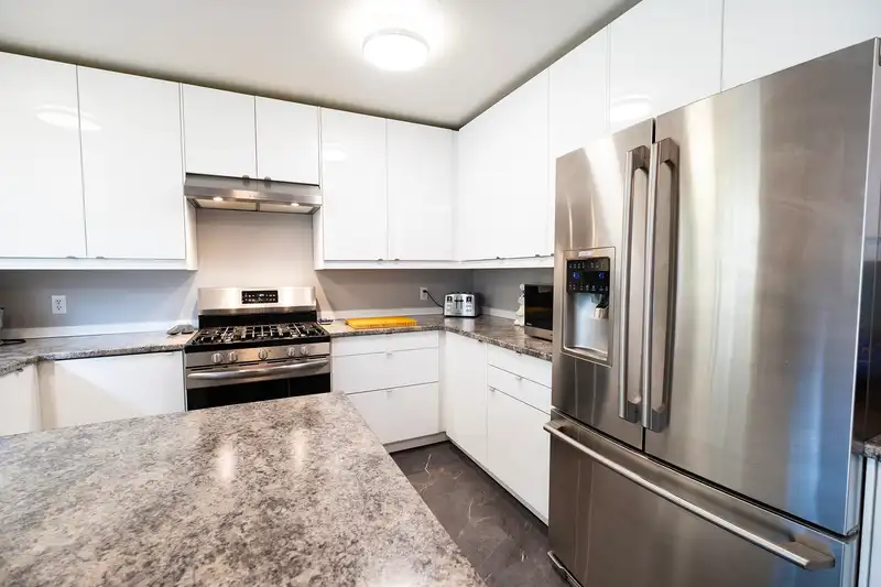 5930 SHOAL WAY - photo 4 of 40