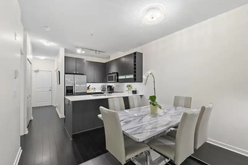 109 5655 210A STREET - photo 4 of 36