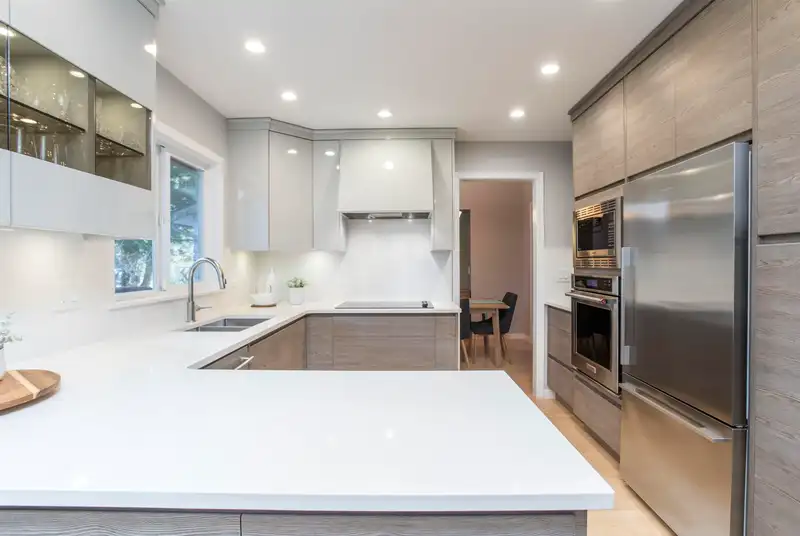 12688 18A AVENUE - photo 2 of 40
