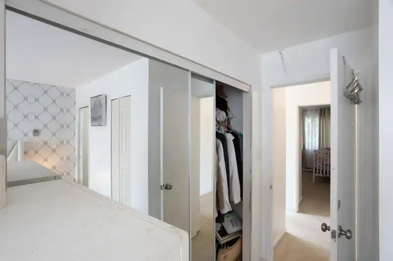 17 27044 32 AVENUE - photo 3 of 11